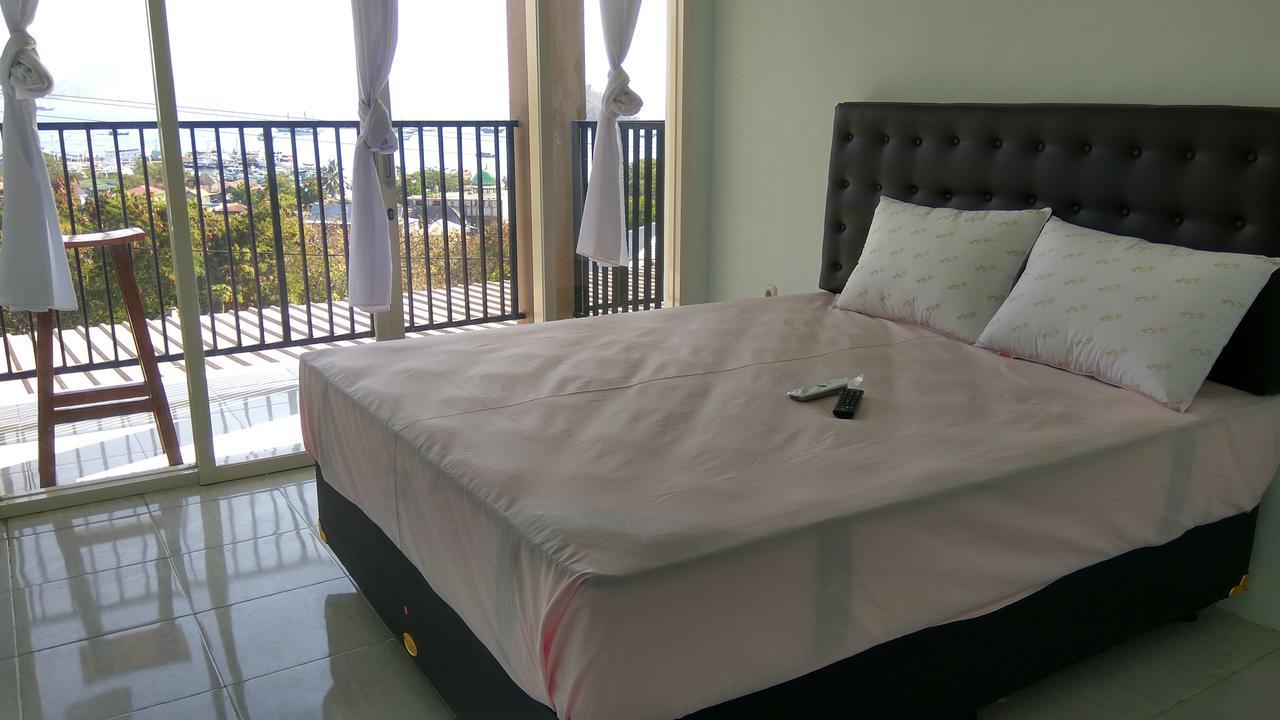 Mawar Hotel Лабуан Баджо Екстериор снимка